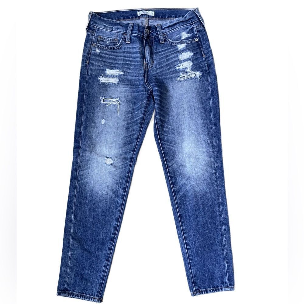 Abercrombie & Fitch Medium Wash Distressed Skinny Jeans (Size: 0/25)